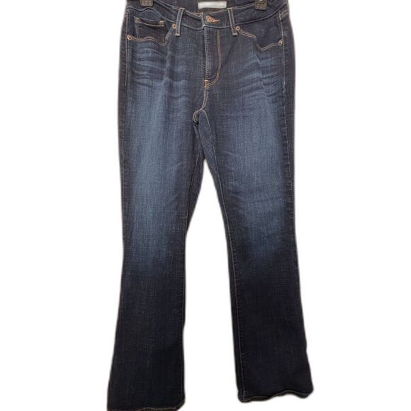 Women's Levi Classic Bootcut Jean, Size 8 Short - Picture 1 of 9